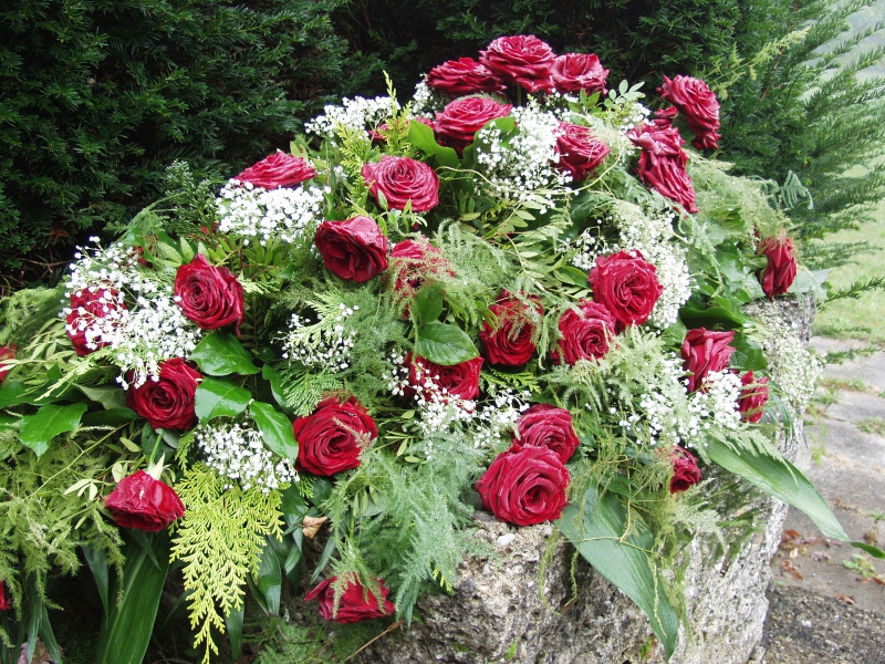 funeraire-LE BROC-min_roses-61203